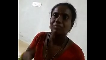 VID-20190503-PV0001-Chennai (IT) Tamil 36 yrs old married housemaid aunty (Orange saree) showing her boobs to 41 yrs old married house owner sex porn video-1