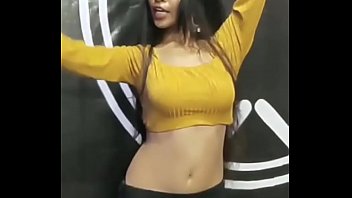 Manisha hot & sexy belly dance video