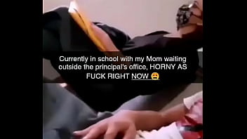 Madre masturba a su hijo en la oficina principal de la escuela