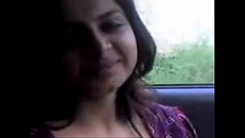 cute indian-college-girl-in-car-mms-scandal-by-bf