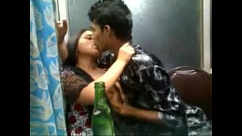 Horny Bagladeshi Girl Kiss with her boy frined