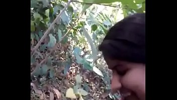 Desi girl very nice sucking n fucking in forest - HornySlutCams.com
