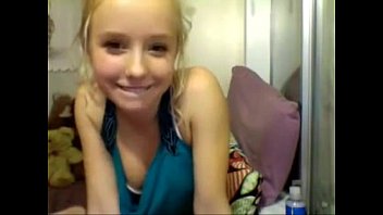 Blond Teen Strips & Uses Toy On Webcam - cam-bam.com
