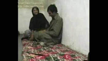 Afghan Married Woman But her husband is out of Afghanistan her need to unlawful sex