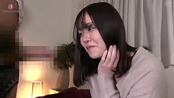 Shocking! Natural adulterous single mom! 23 year old mom is covered in oil and completely ascended! I want to cum and if I'm being hit by an electric horn, I'll cum for the rest of my life. Miho Aikawa